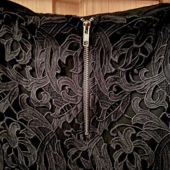 Daily Look Oversize Black Cotton Lace Overlay Pencil Skirt, size M - Picture 4 of 6